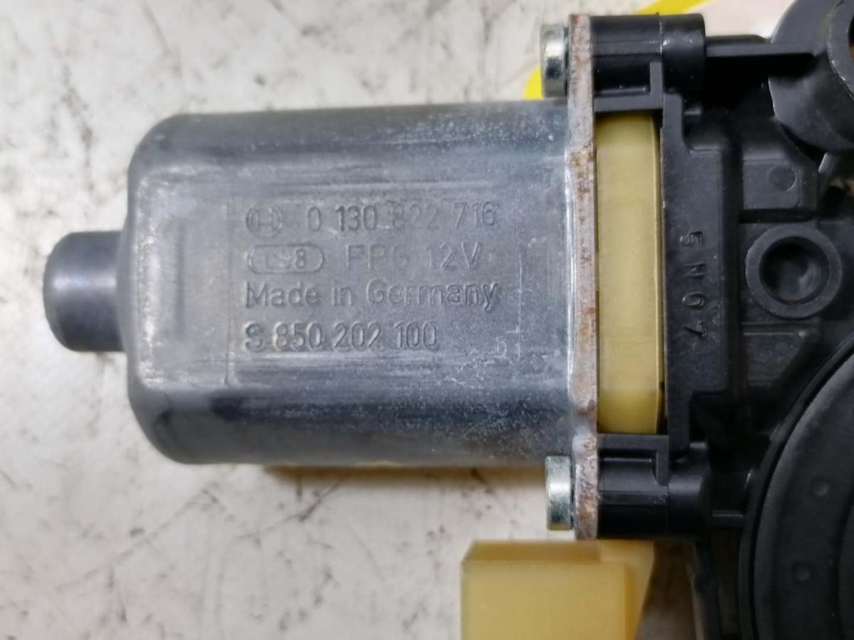 Porsche Macan original Fensterhebermotor vorn rechts Bj.2015